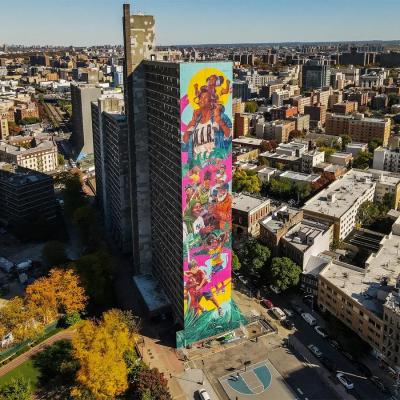 Angurria lleva la identidad dominicana a las alturas de Nueva York con un mural de tamaño épico