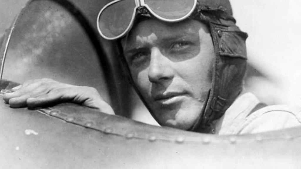 De la proeza transatlántica a una tragedia inimaginable: la vida de Charles Lindbergh