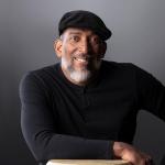 Chichí Peralta celebra sus 60 años con un Premio a la Excelencia Musical de los Latin Grammy