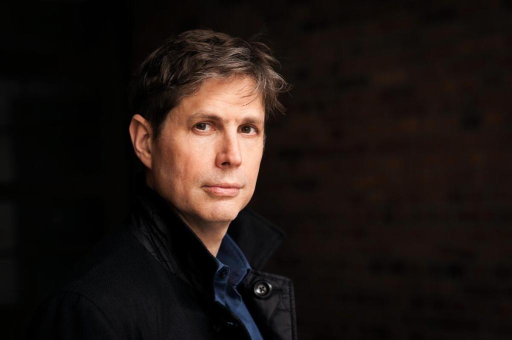 El arte en tiempos sombríos: El Director, una novela de Daniel Kehlmann