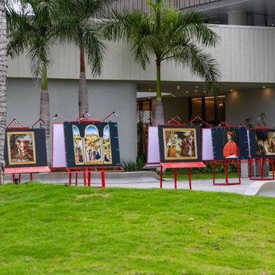 Las calles de Baní se engalanan con obras del Museo del Prado