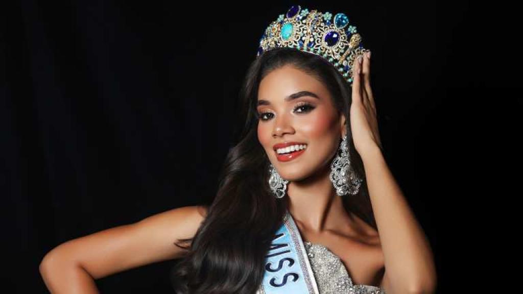 Joheirry Mola se alza con la corona de Miss Mundo Dominicana 2025