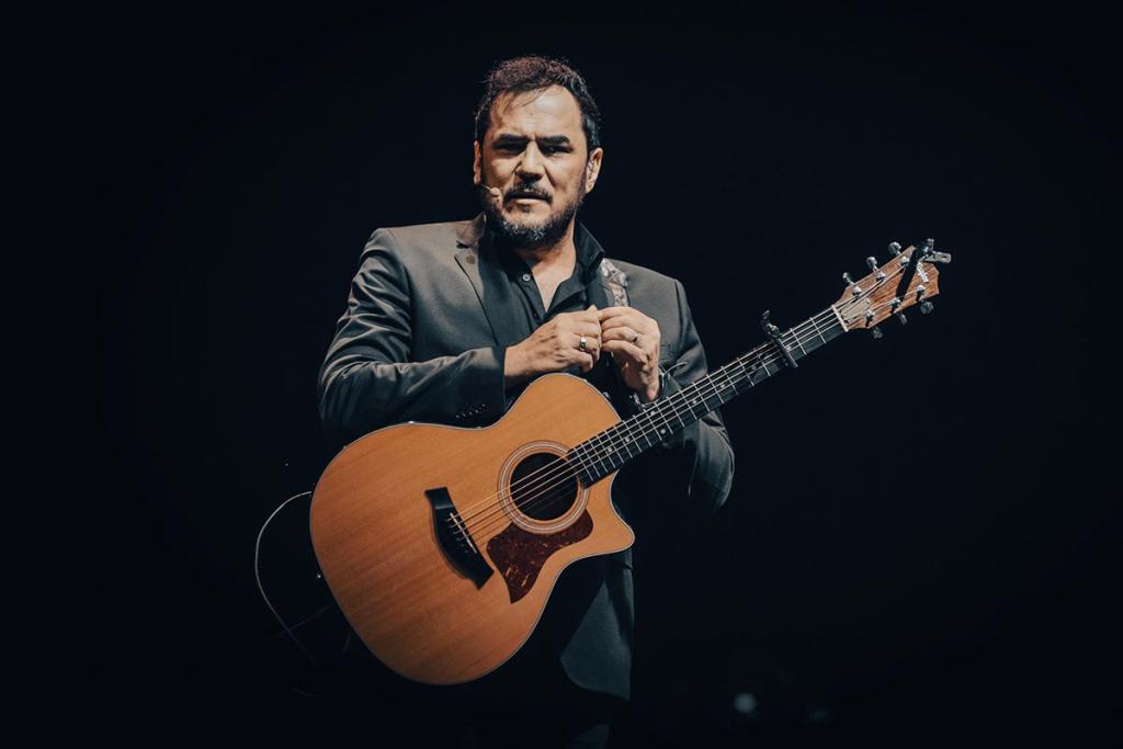 Ismael Serrano vuelve a Santo Domingo para un concierto íntimo en su gira “Guitarra y Voz”