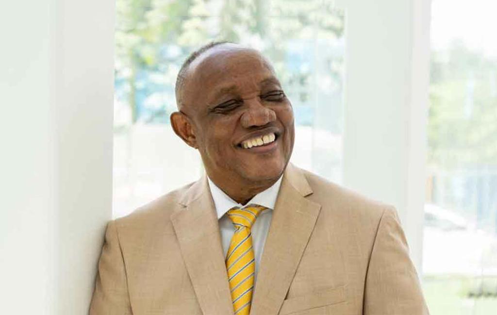 Mateo Morrison: el poeta y gestor cultural que marcó la literatura dominicana cumple 80 años