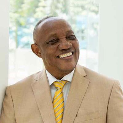 Mateo Morrison: el poeta y gestor cultural que marcó la literatura dominicana cumple 80 años