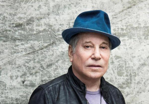 Paul Simon: 85 años del poeta del folk rock que conquistó el mundo