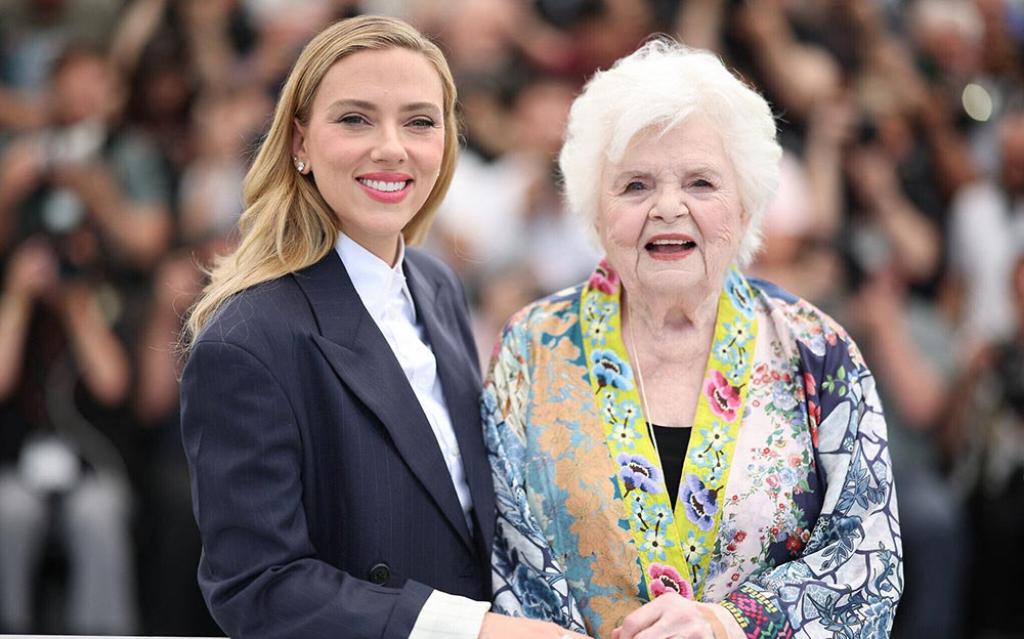 Leonor la Grande: Scarlett Johansson dirige con ternura un debut marcado por el duelo, la memoria y la vejez