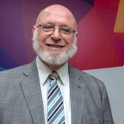 Pedro Vergés recibe el Premio Nacional de Literatura 2026 en solemne ceremonia